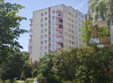 Bloki na jednym z osiedli w Warszawie | Fot. Warszawa w Pigułce.
