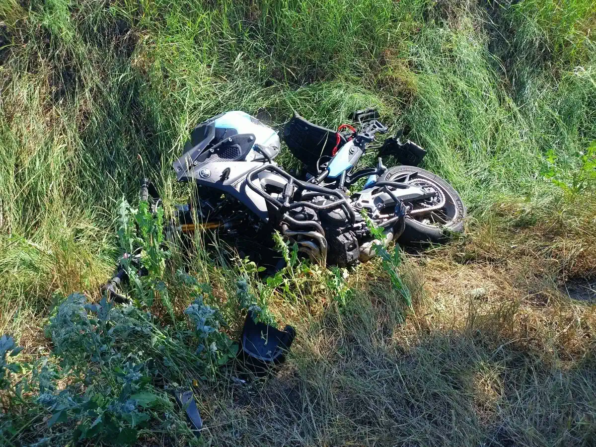 Wypadek w miejscowości Kożuszki-Parcel. | Fot. KPP w Sochaczewie.