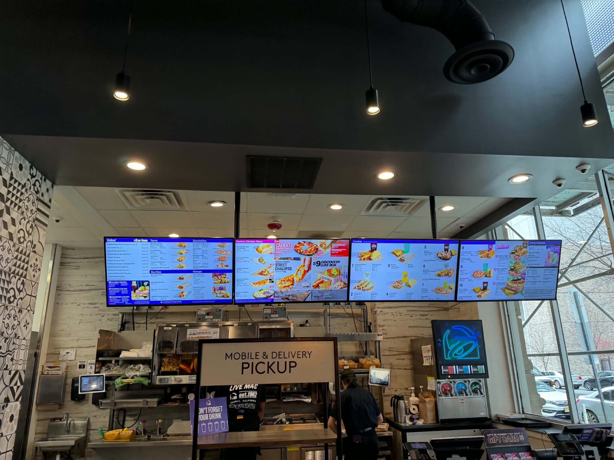 Taco Bell wraca do Warszawy! Jedliśmy tam w Londynie, Miami i Jersey City. Tak wygląda menu, które pokochaliśmy