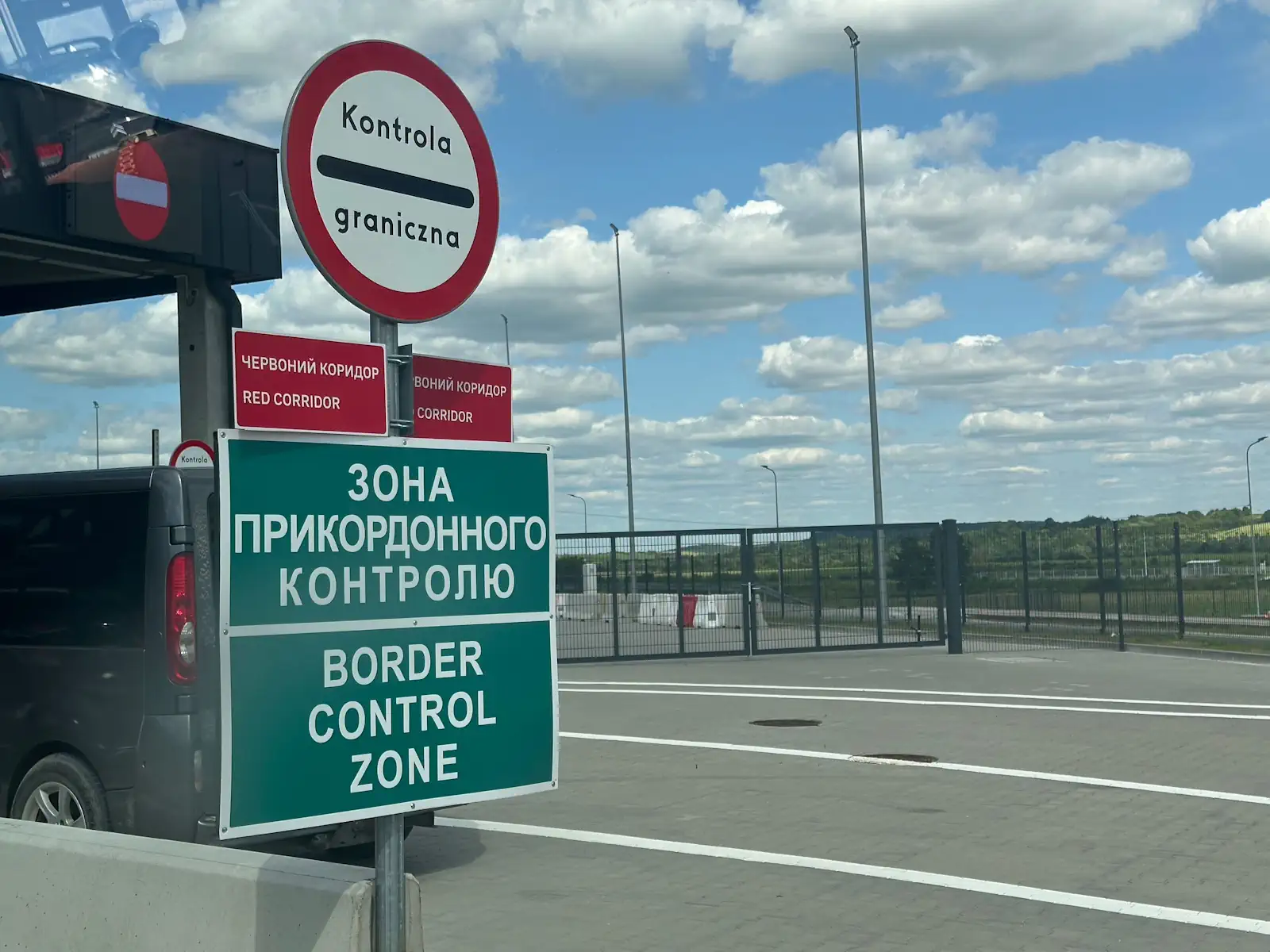 Nowy dokument graniczny. Pokażą wszyscy, choćby kobiety