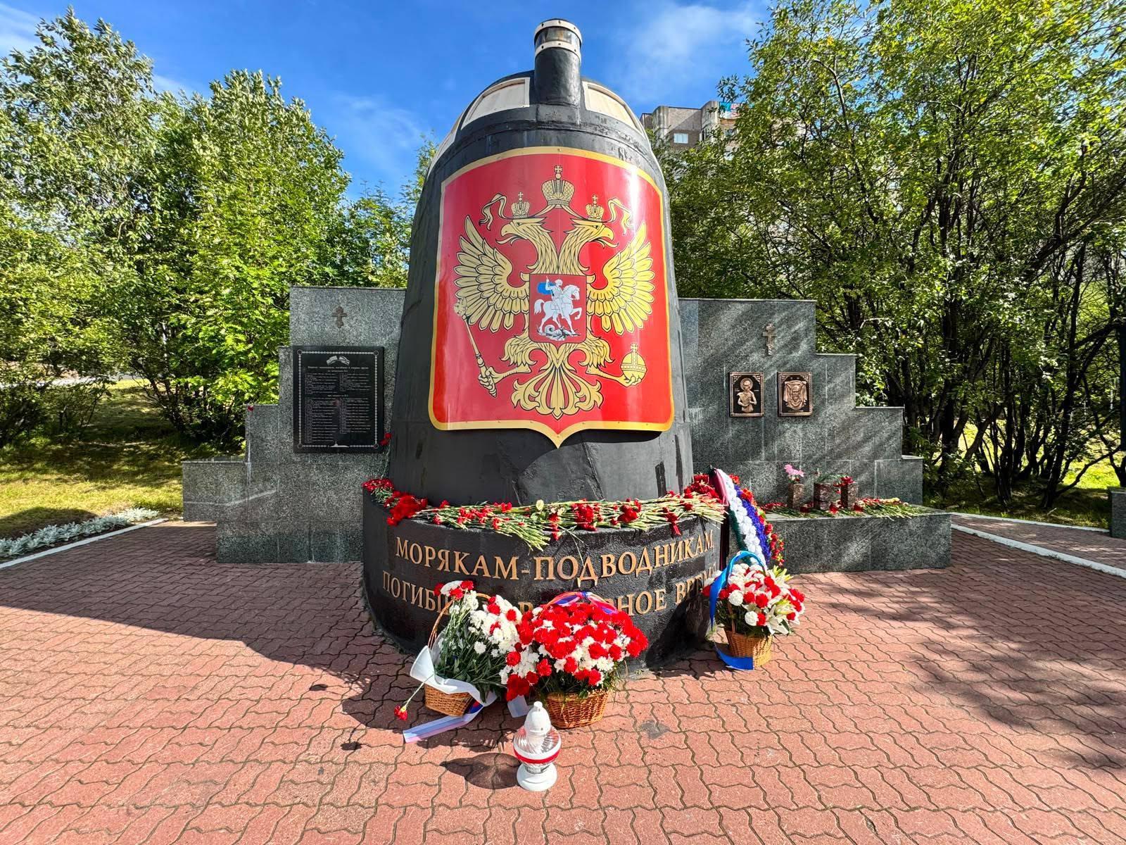 Niecodzienny gest polskiego ambasadora w Rosji w miejscu związanym z wielką tragedią