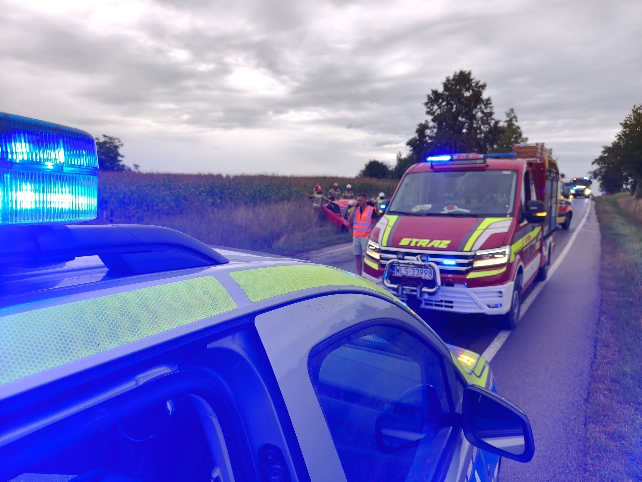 Ogromne utrudnienia na DK19. Zderzenie samochodu w Sarnakach, wprowadzono ruch wahadłowy