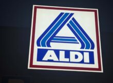 Szyld sklepu Aldi Fot. Warszawa w Pigułce