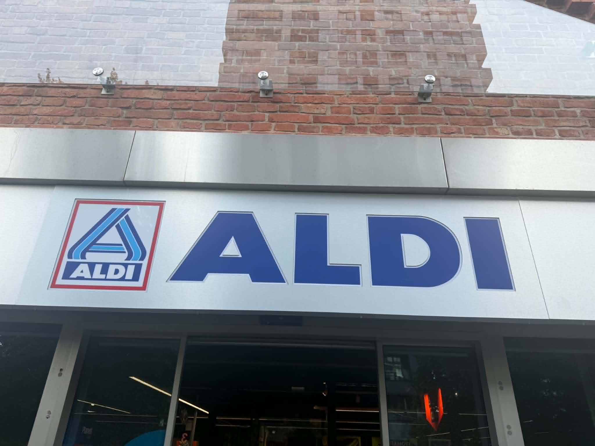Aldi szyld AldiSzyld Fot. Warszawa w Pigułce