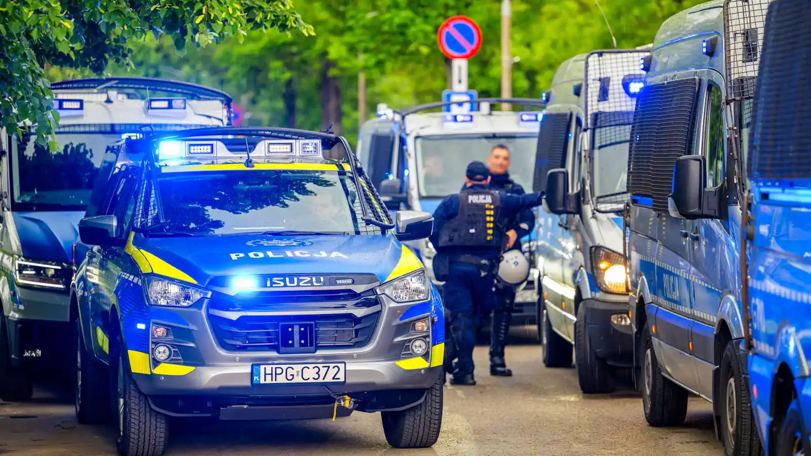 Policjanci, strażacy, drony, pies tropiący. Ogromna akcja policji na Mazowszu. Liczyła się każda minuta