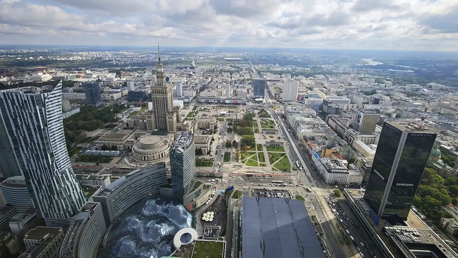 Panorama Warszawa wykonana z Varso.